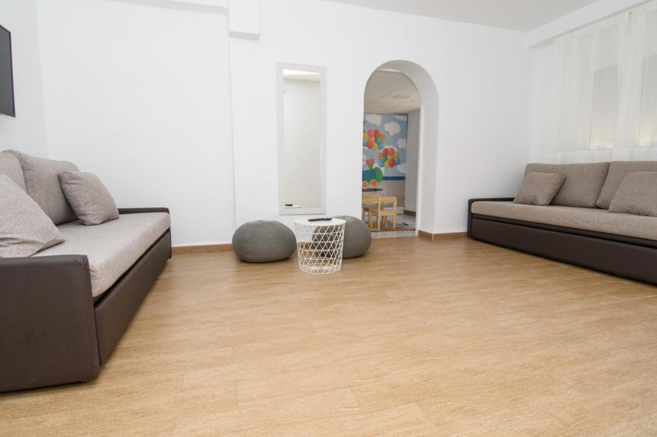 Rentalmar Villa Covamar Families Only Salou Buitenkant foto